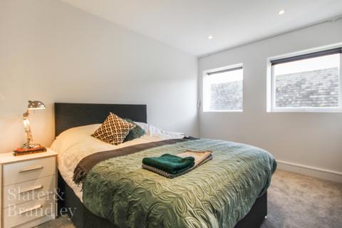 2 bedroom apartment to rent, Carrington Street, Nottingham, Nottinghamshire, NG1