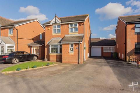 3 bedroom detached house for sale, Walkers Drive, Leigh WN7