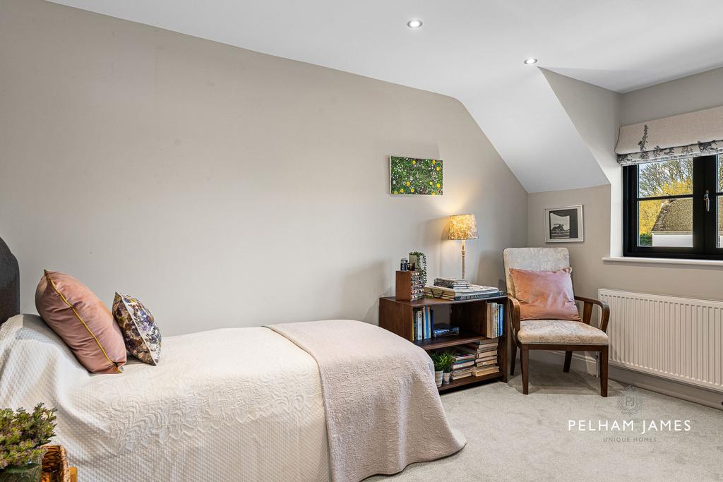 Fourth Bedroom, 6 Cold Overton Road, Langham
