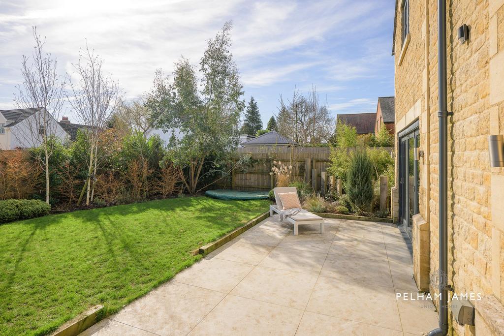 Landscaped Garden, 6 Cold Overton Road, Langham