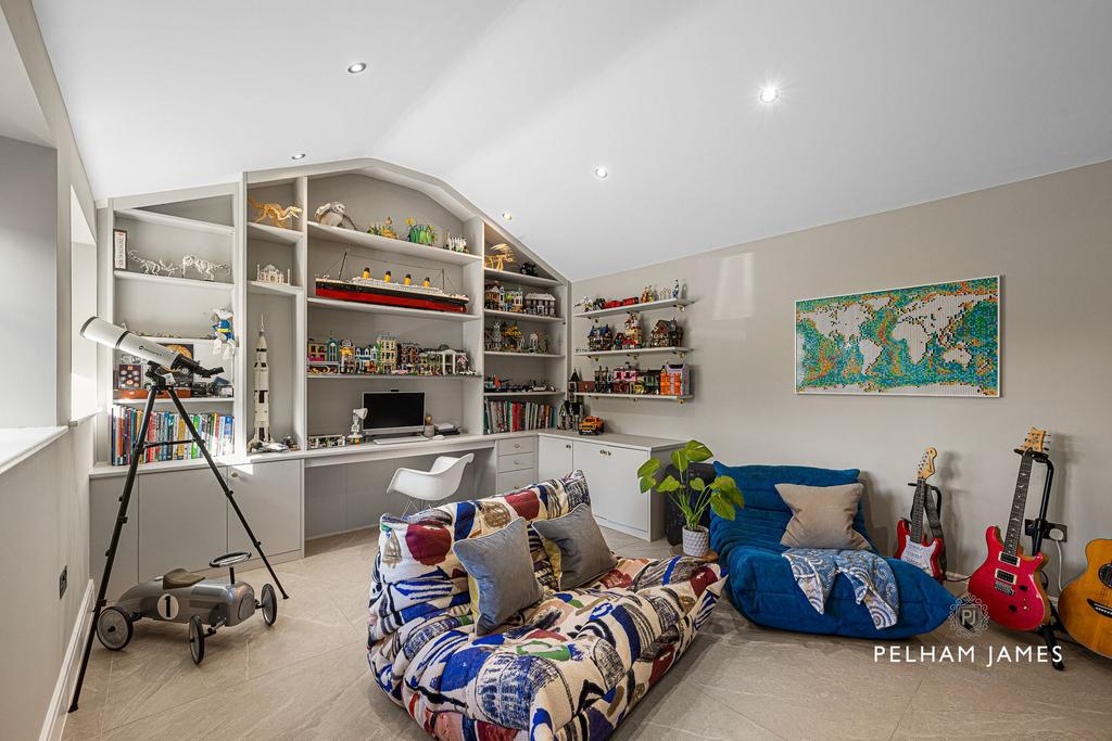 Family Room, 6 Cold Overton Road, Langham