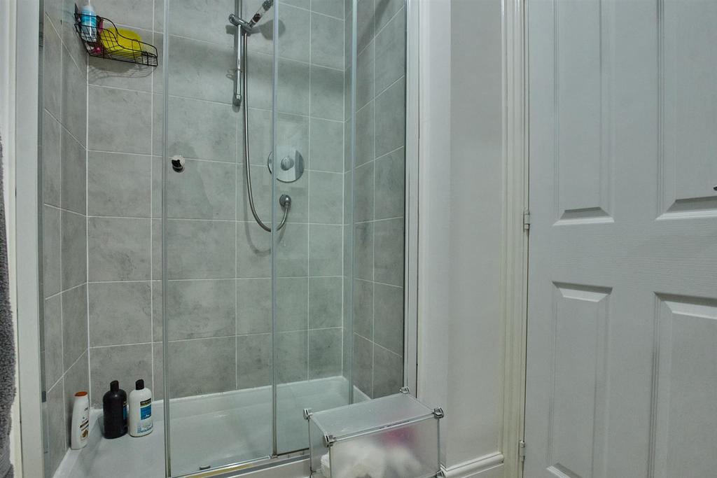En Suite Shower Room