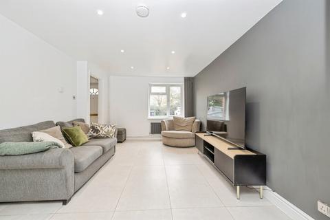 2 bedroom terraced house for sale, Brookside Road, Watford