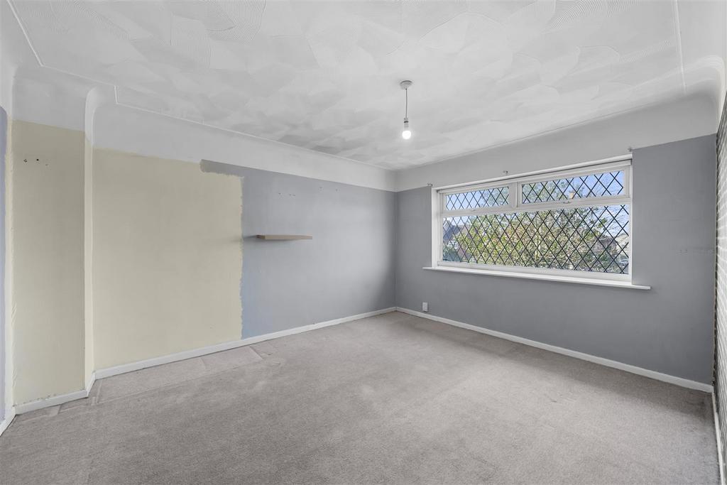 Bedroom 1c.JPG