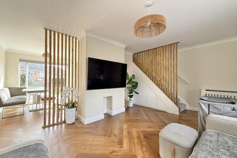 3 bedroom end of terrace house for sale, Dorset Avenue, St.Thomas, EX4