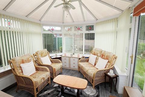2 bedroom detached bungalow for sale, Ryeview Gardens, Rotherham
