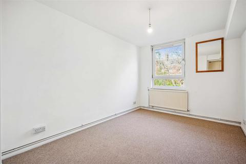 2 bedroom flat to rent, More Close, St Pauls Court, London, W14