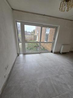 1 bedroom flat to rent, St Clements Court, Comet Close, Fosse Lane, Leicester