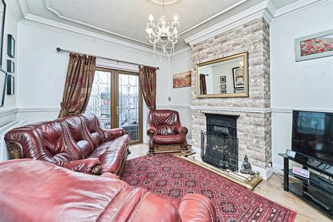 3 bedroom semi-detached house for sale, Hall Green Road, West Bromwich