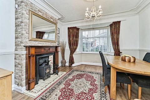 3 bedroom semi-detached house for sale, Hall Green Road, West Bromwich