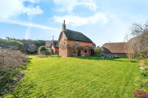 4 bedroom detached house for sale, Beach Road, Hayling Island, PO11