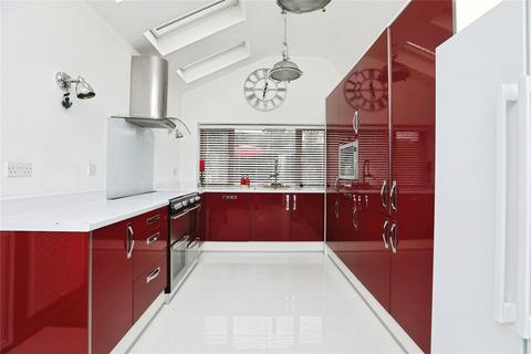 4 bedroom detached house for sale, Greenfields, Maidstone, Kent, ME15