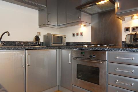 undefined, College Street, Merchant City, Glasgow, G1