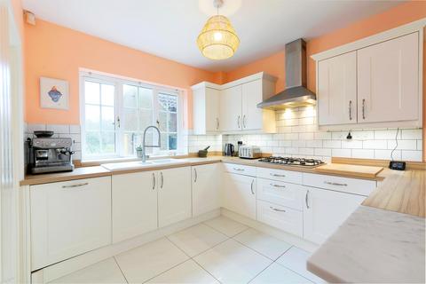 3 bedroom detached house for sale, Hodsow Fields, Barmby Moor, York, East Yorkshire, YO42 4ER