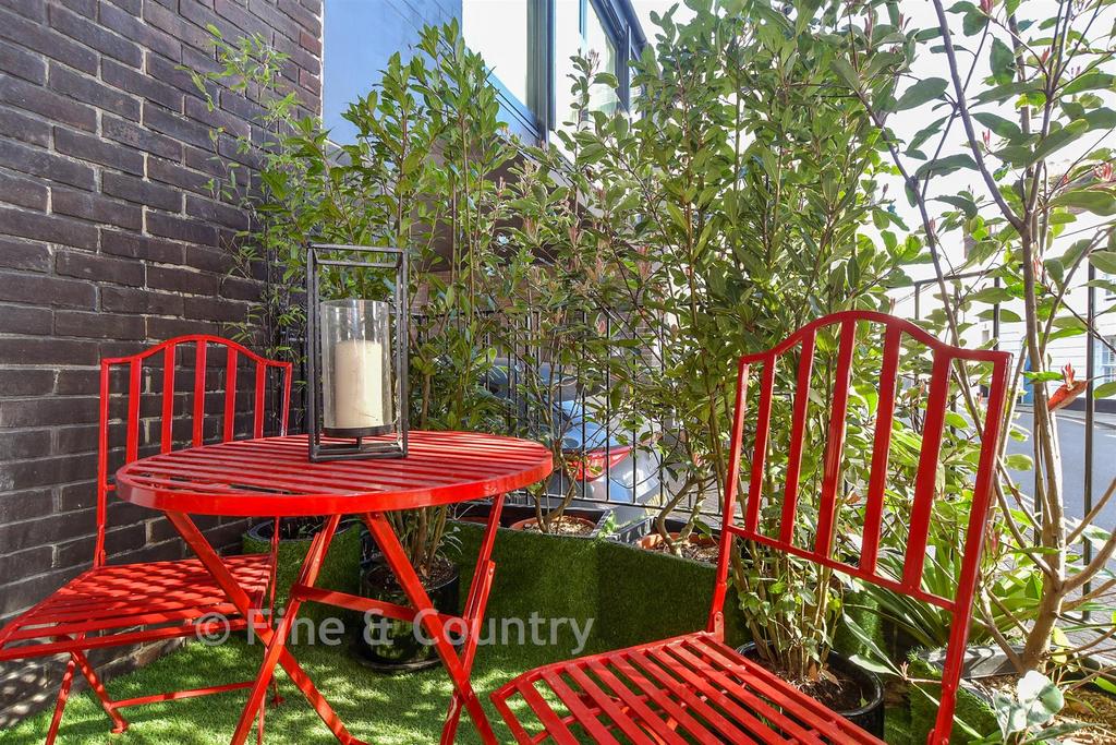 Balcony/ Terrace
