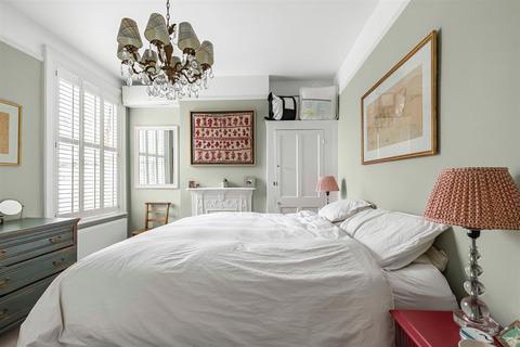 2 bedroom maisonette to rent, Lyric Road, Barnes, London