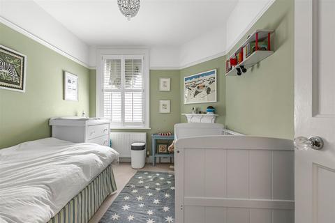 2 bedroom maisonette to rent, Lyric Road, Barnes, London