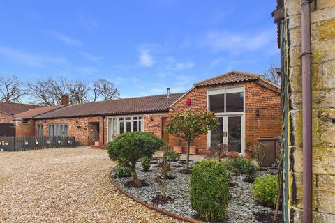 undefined, Stragglethorpe, Lincoln, LN5