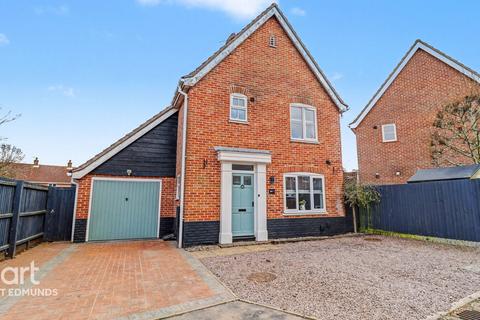3 bedroom detached house for sale, Snowdrop Close, Bury St Edmunds