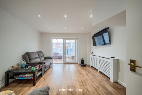4 bedroom terraced house for sale, Buckden Close, Birmingham, B37 5JW