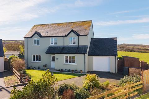 4 bedroom detached house for sale, West Bay Close, Pembroke SA71