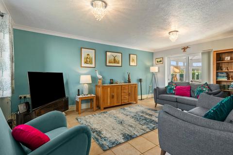 4 bedroom detached house for sale, West Bay Close, Pembroke SA71