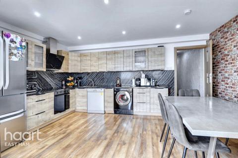undefined, Renfrew Close, London