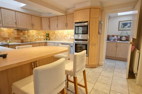 3 bedroom detached house for sale, Newbegin, Beverley