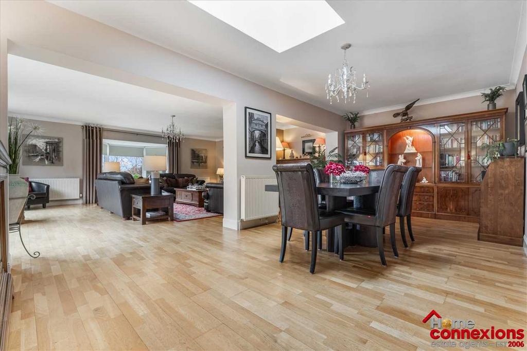 Dining Area (1)