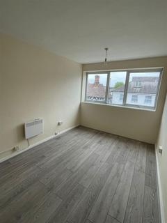 2 bedroom flat to rent, Footscray High Street, Sidcup