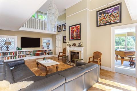 5 bedroom detached house for sale, Hindhead Road, Hindhead, GU26
