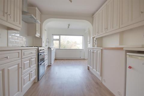 undefined, Oliver Road, Pennington, Lymington