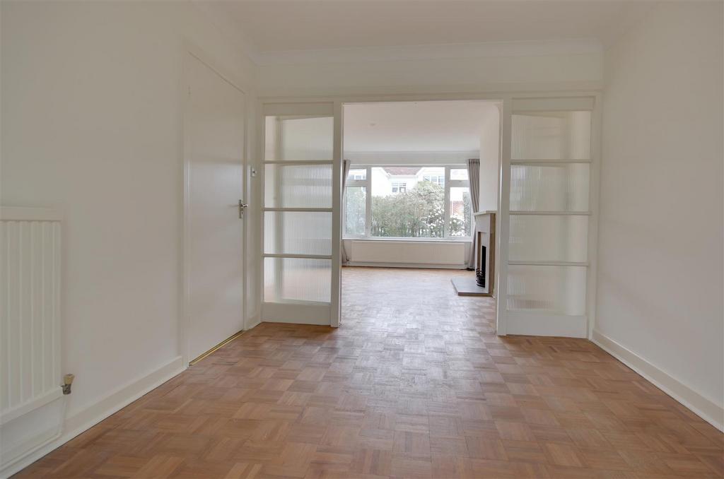 Dining room 6.jpg