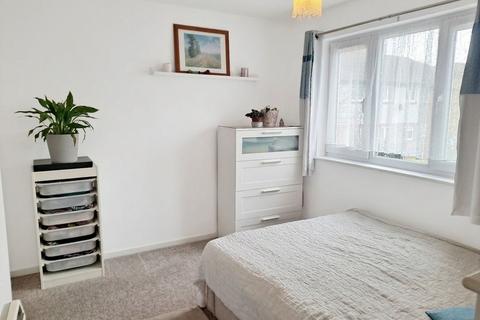 1 bedroom semi-detached house for sale, Rabournmead Drive, Northolt, UB5