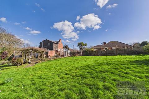 undefined, Briar Close, Fairlight