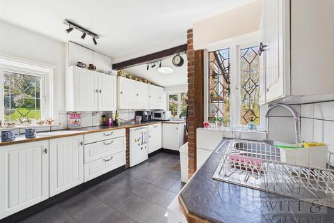 undefined, Briar Close, Fairlight
