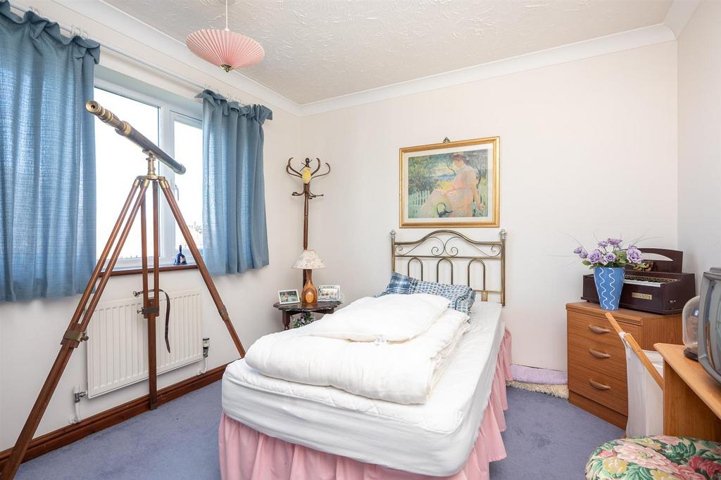 16 Lancaster Rose,Mundesley-10.jpg