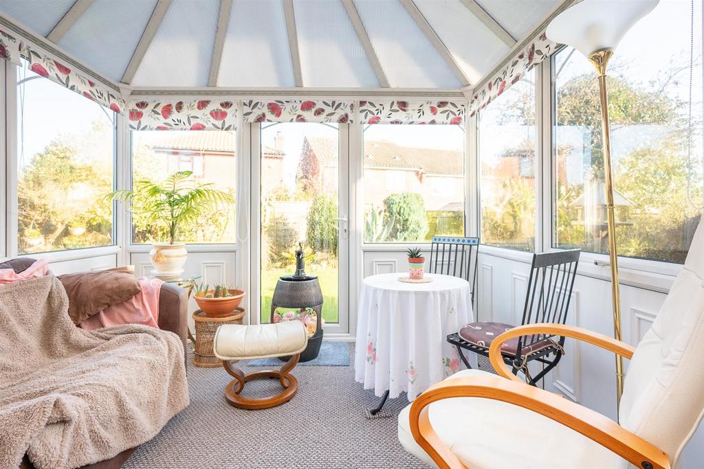 16 Lancaster Rose,Mundesley-28.jpg