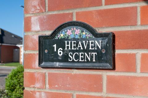 4 bedroom detached house for sale, Lancaster Rise, Mundesley, Norwich