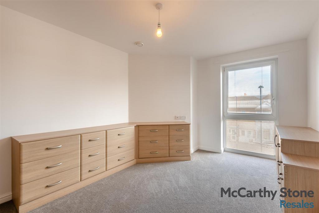 8681842-interior09.jpg