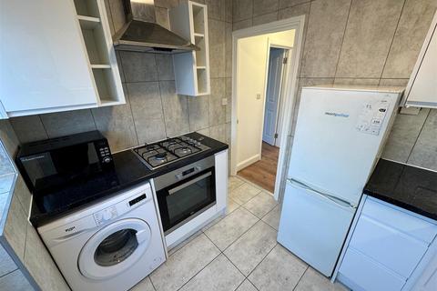 undefined, Highfield Avenue, London