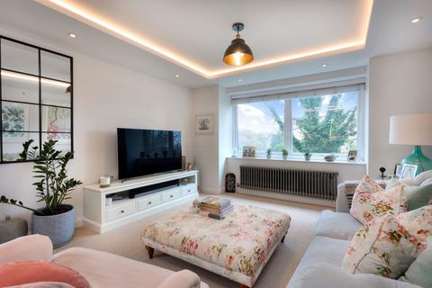 2 bedroom flat for sale, The Drive, Hove, BN3
