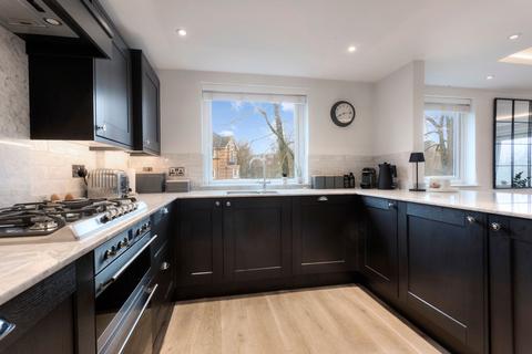 2 bedroom flat for sale, The Drive, Hove, BN3