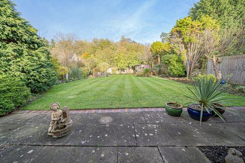 4 bedroom detached house for sale, Barnbrook Road, Knowle, B93