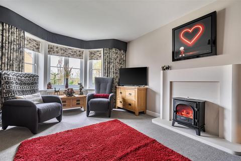 4 bedroom detached house for sale, Barrington Court, Sutton Benger, Chippenham