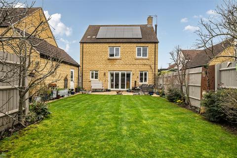 4 bedroom detached house for sale, Barrington Court, Sutton Benger, Chippenham