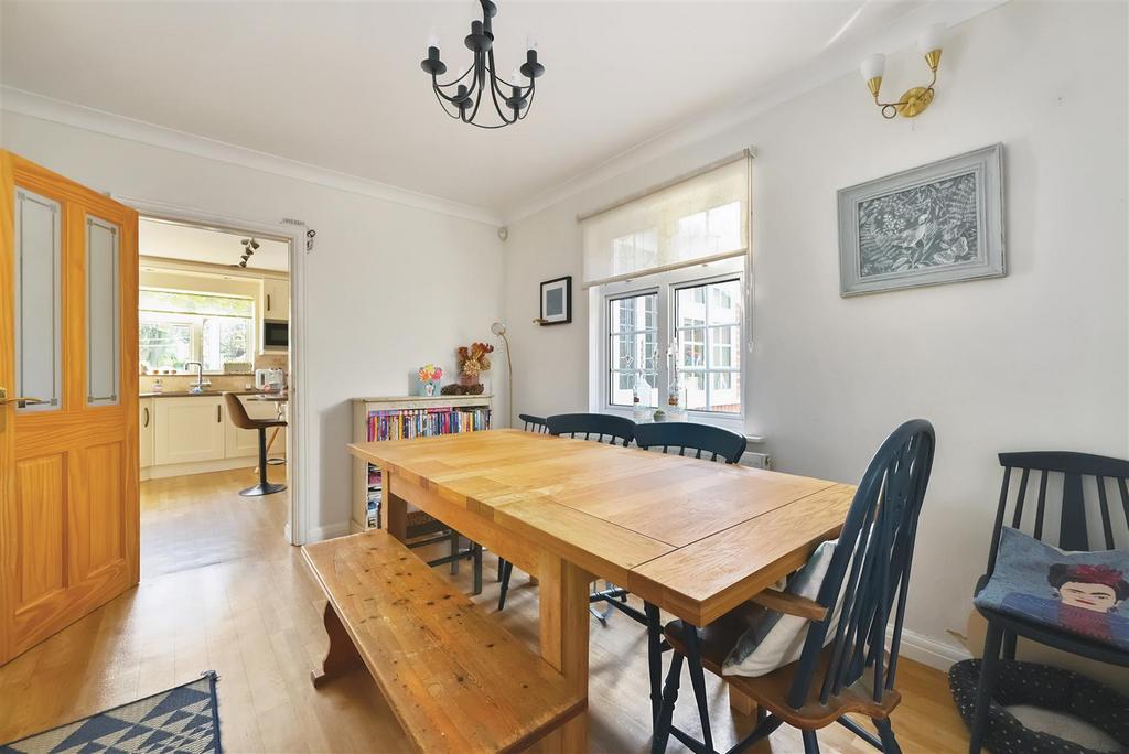11 GLENLEIGH PARK ROAD - TN394 EH - PHOTOS (10).jpg