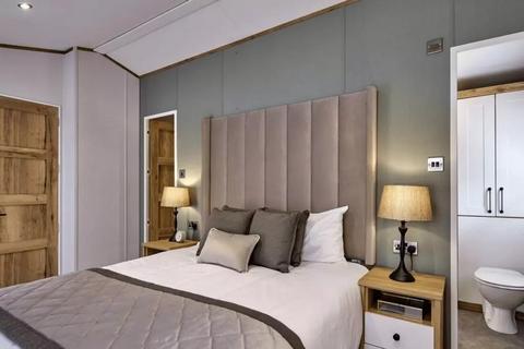 2 bedroom mobile home for sale, Amotherby Lane, Malton YO17