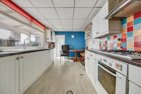 3 bedroom terraced house for sale, Gurney Road, London, E15