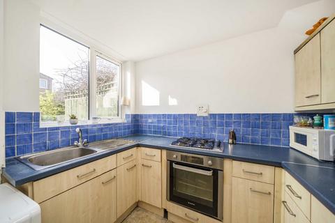 3 bedroom house for sale, Halston Close, London SW11